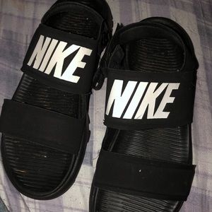Nike Sandles